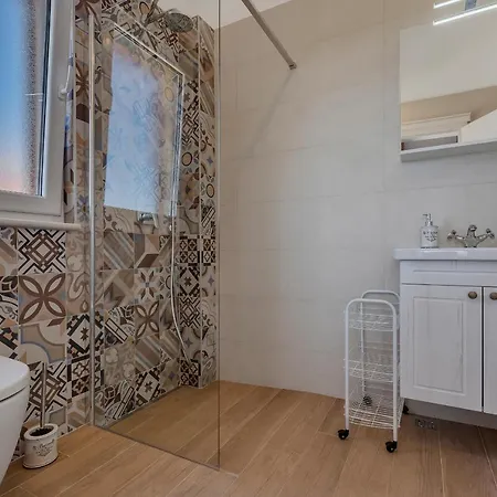 New! Milan's House With Pool, Mediterranean Makarska