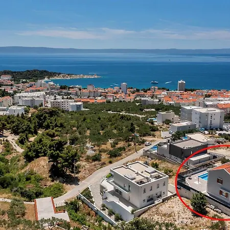 New! Milan's House With Pool, Mediterranean Willa