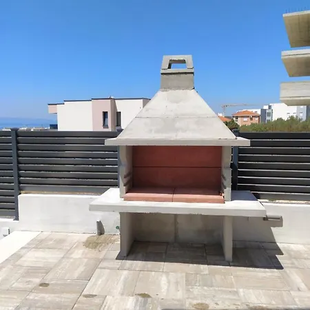 New! Milan's House With Pool, Mediterranean Willa Makarska