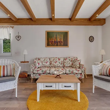 Villa New! Milan's House With Pool, Mediterranean